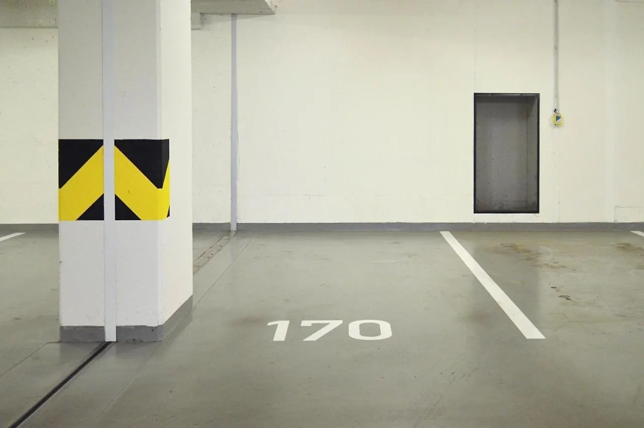 Apartment With Free Parking In Praha
